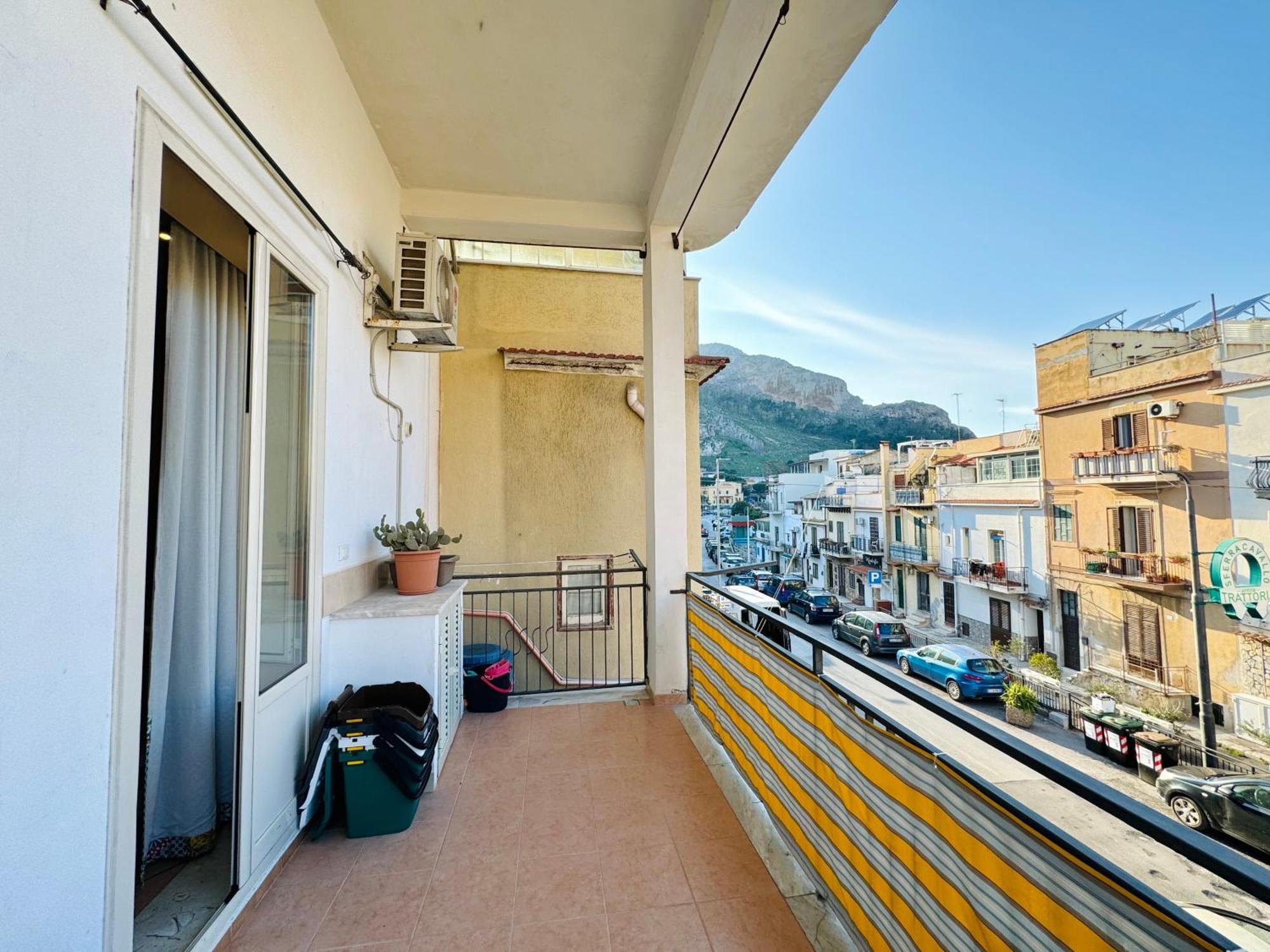 Le Maioliche Apartment Sferracavallo