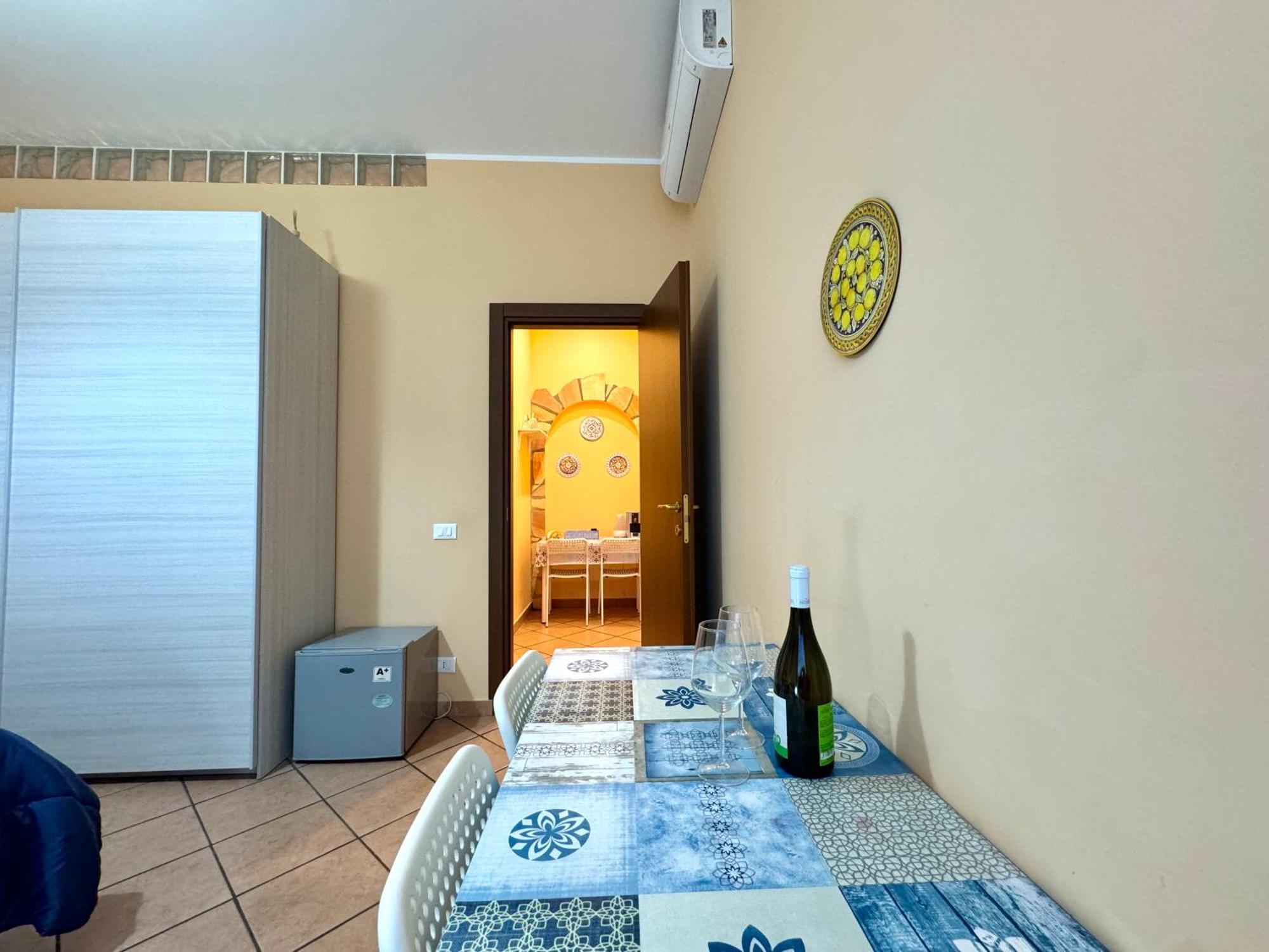 Le Maioliche Apartment Sferracavallo